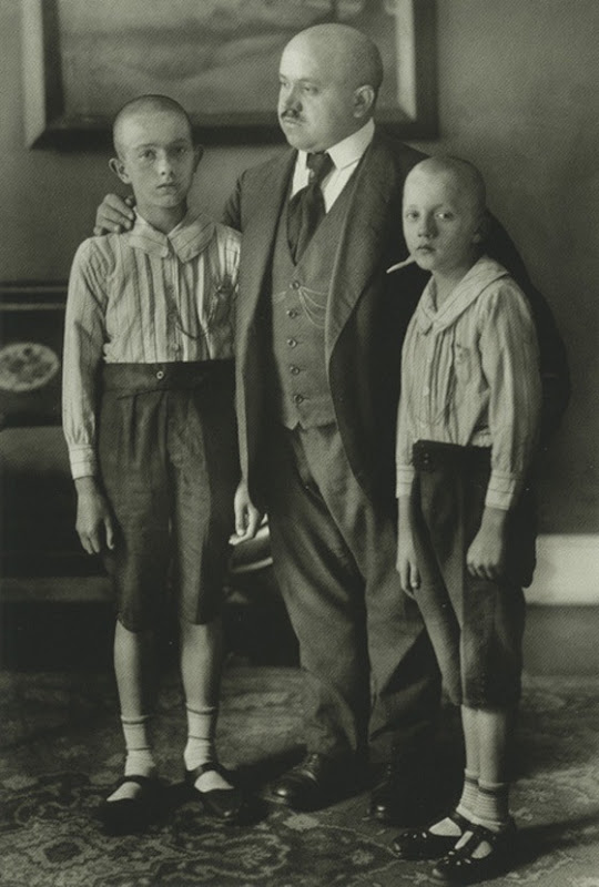 Pipe: August Sander’s Untypical ‘Typologies’
